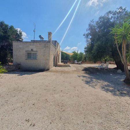 Вилла Casina Tra Gli Ulivi Остуни Экстерьер фото